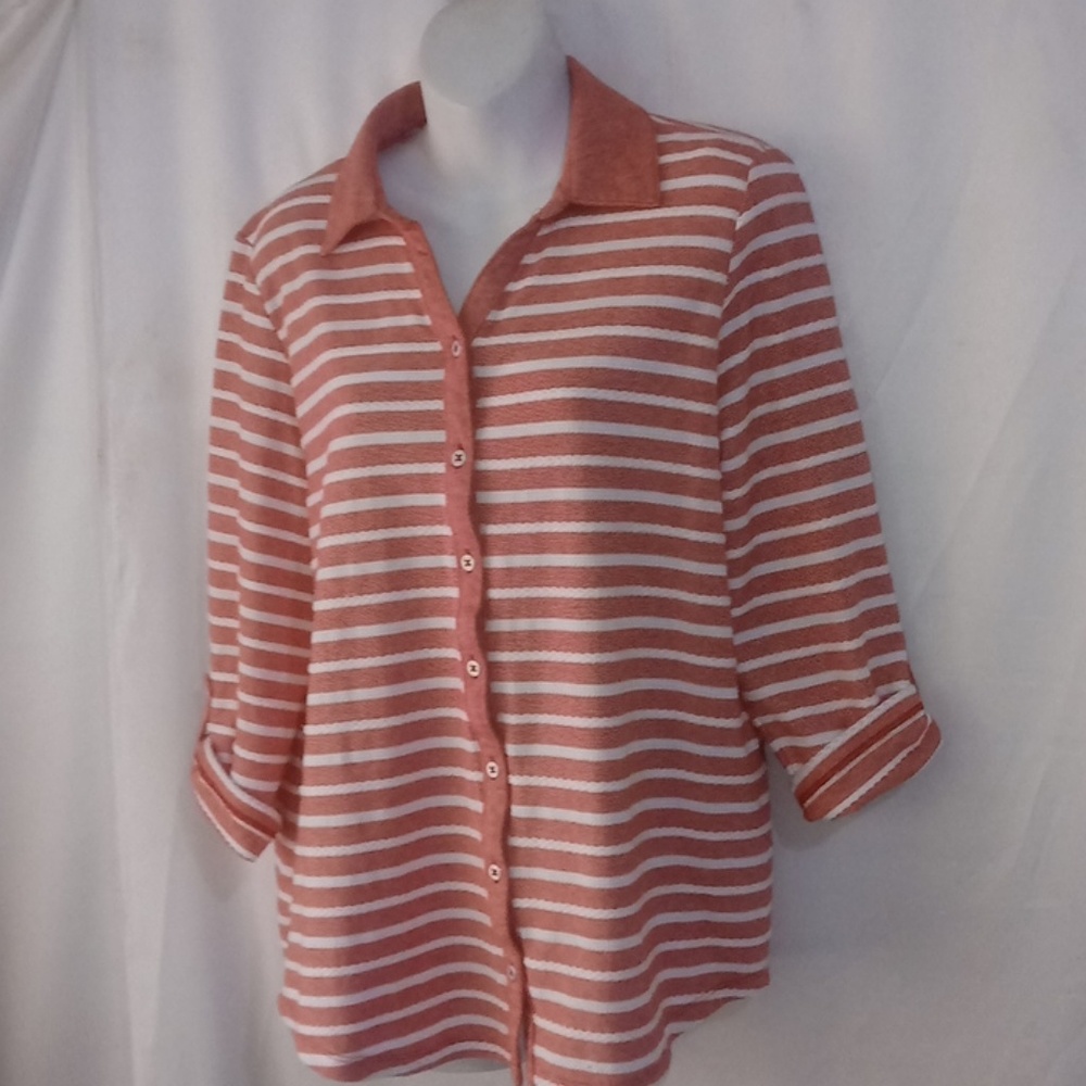 💥4 for $15......Kim Rogers top